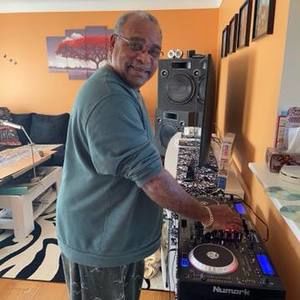 Meet your Posher, Leroy